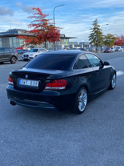 BMW 135i 3 of 6