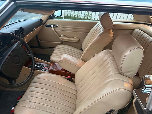 Mercedes-Benz 500 SL 6 of 8