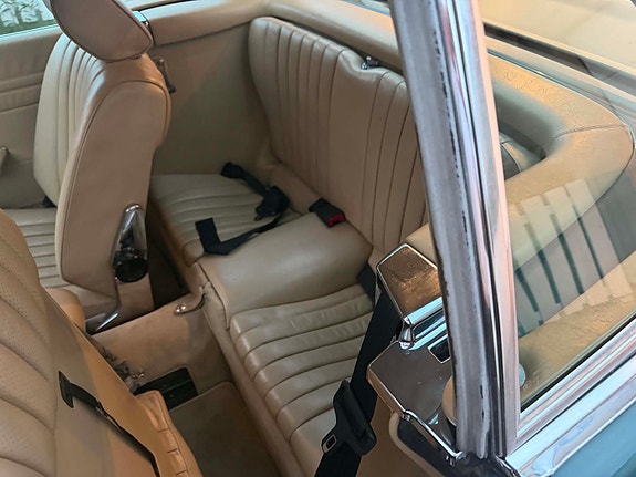 Mercedes-Benz 500 SL 7 of 8