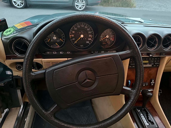 Mercedes-Benz 500 SL 8 of 8
