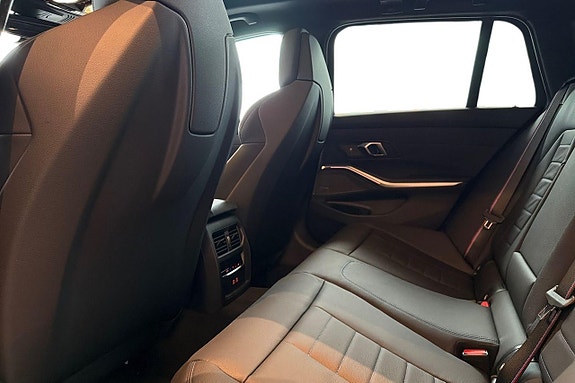 BMW M340i 14 of 24