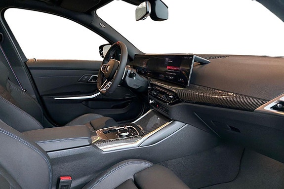 BMW M340i 13 of 24