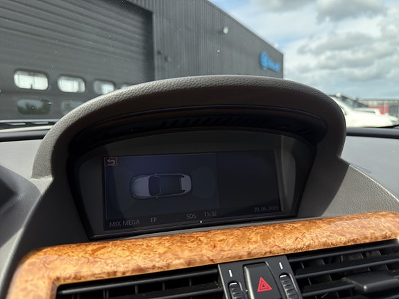 BMW 645Ci 13 of 18