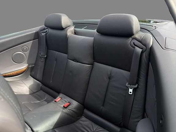 BMW 645Ci 15 of 18