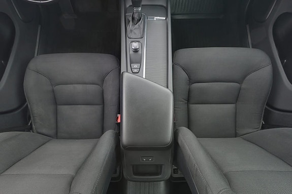 Volvo V60 9 of 17