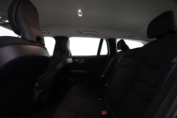 Volvo V60 10 of 17