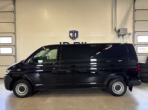 Volkswagen Transporter 2 of 15