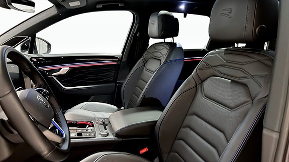 Volkswagen Touareg 8 of 25