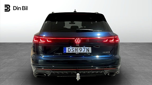 Volkswagen Touareg 5 of 5