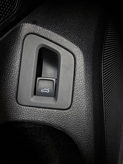 Volkswagen Passat 21 of 30