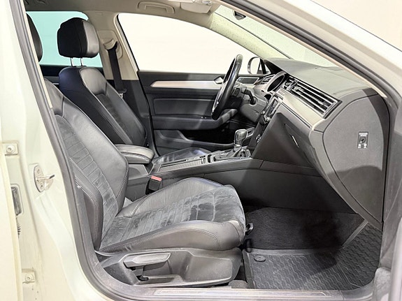 Volkswagen Passat 29 of 30