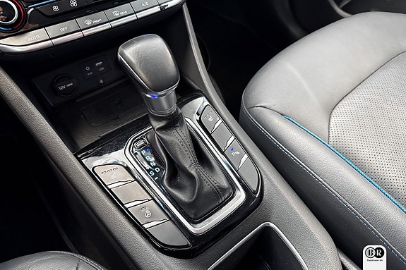 Hyundai IONIQ 14 of 18
