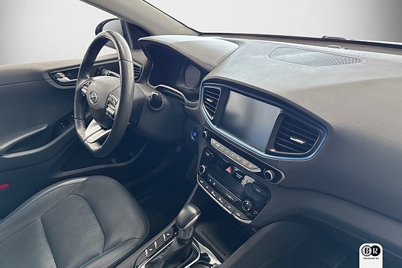 Hyundai IONIQ 6 of 18