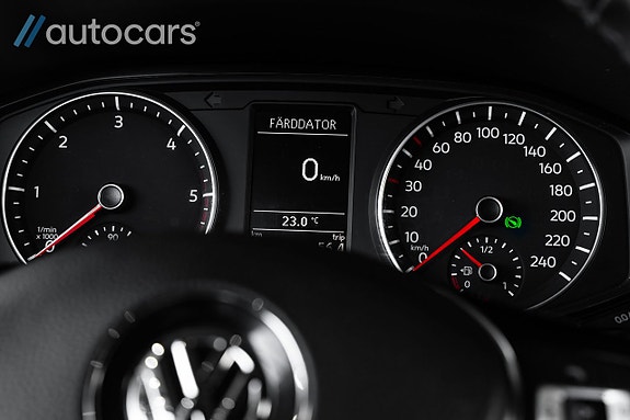 Volkswagen Amarok 23 of 30