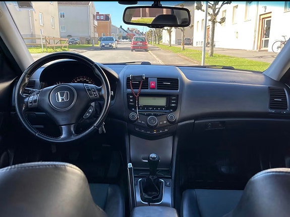 Honda Accord 3 of 5