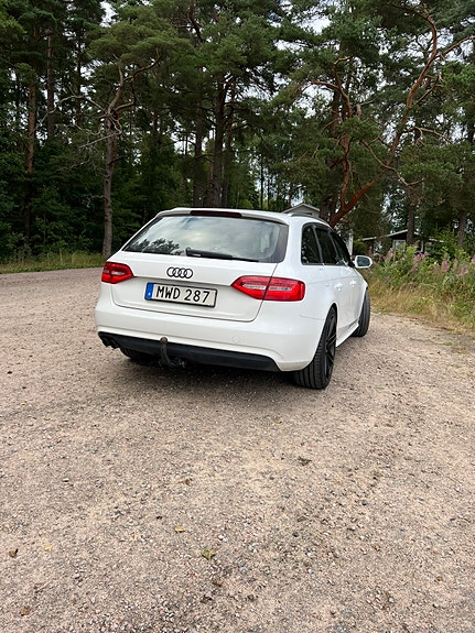 Audi A4 5 of 5