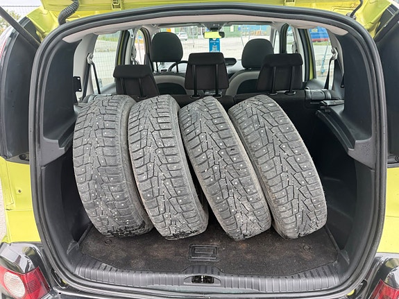 Citroen C3 Picasso 22 of 24