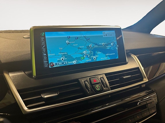 BMW 225xe 16 of 25