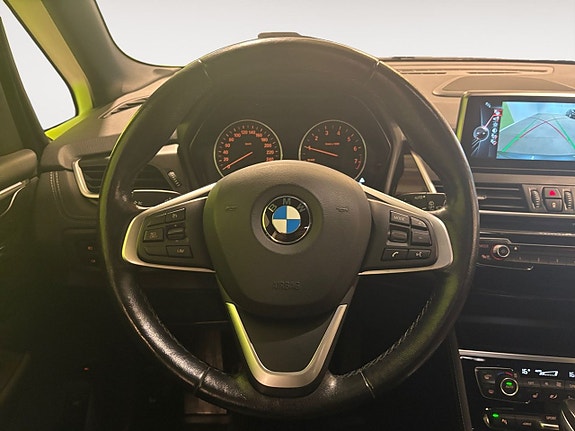 BMW 225xe 12 of 25