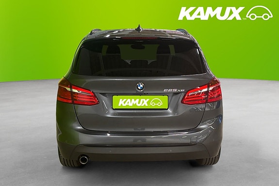 BMW 225xe 5 of 25
