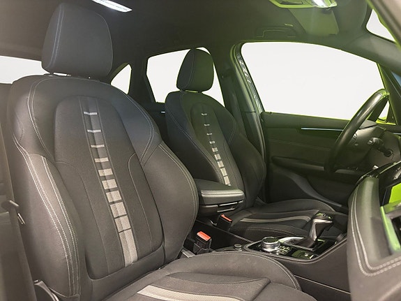 BMW 225xe 14 of 25