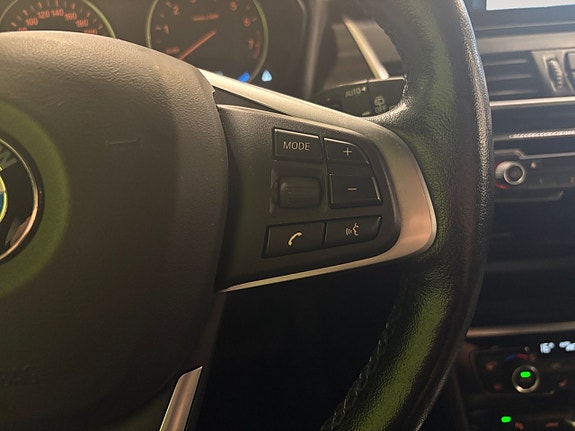BMW 225xe 22 of 25