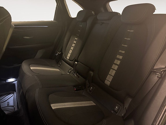 BMW 225xe 13 of 25