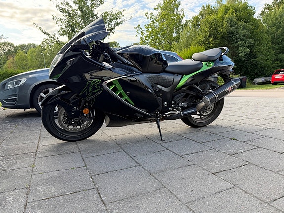Suzuki HAYABUSA 2 of 2