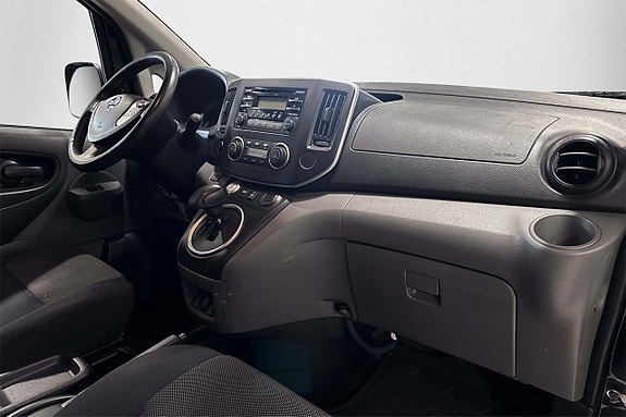 Nissan e-NV200 7 of 15
