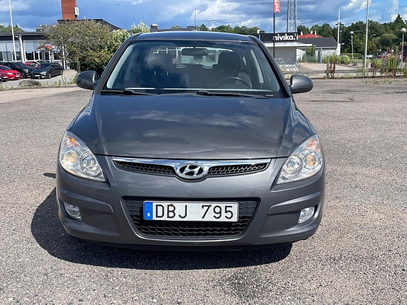Hyundai i30 3 of 17
