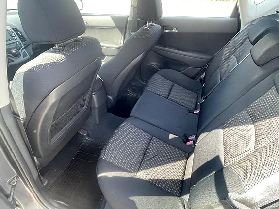 Hyundai i30 11 of 17
