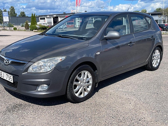 Hyundai i30 4 of 17