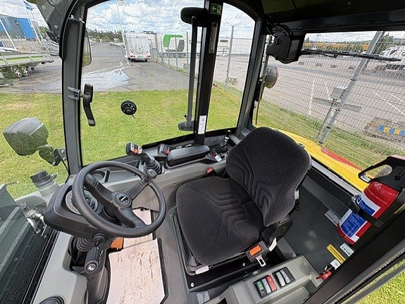 Kramer 5040 / 2.1tons lastare / 30km 9 of 12