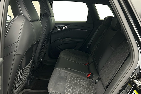 Audi Q4 e-tron 13 of 30