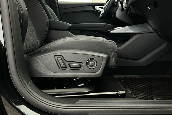 Audi Q4 e-tron 19 of 30