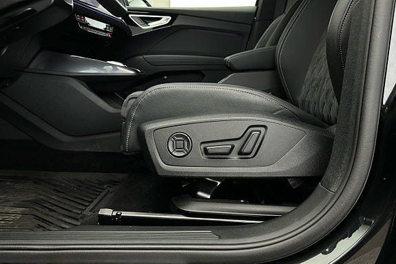 Audi Q4 e-tron 18 of 30