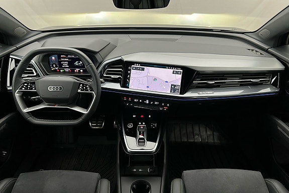 Audi Q4 e-tron 6 of 30