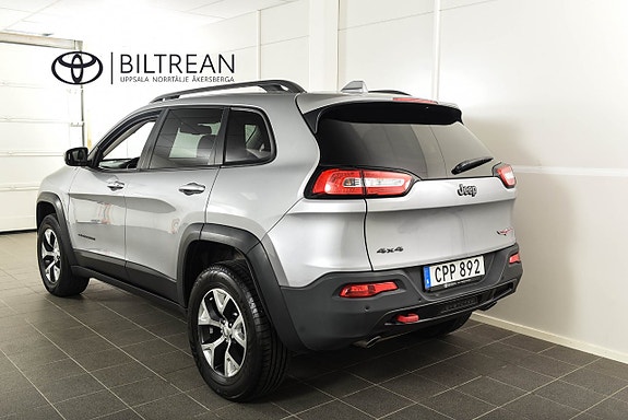 Jeep Cherokee 3 of 15