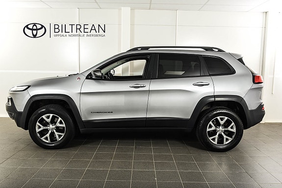 Jeep Cherokee 2 of 15