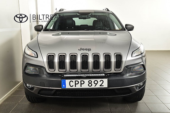 Jeep Cherokee 5 of 15
