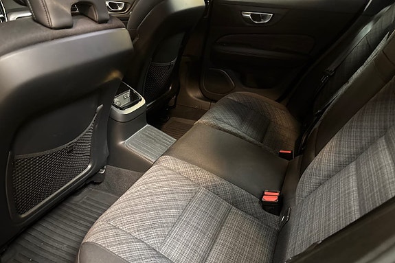 Volvo V60 12 of 14