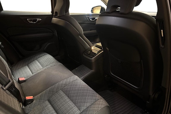 Volvo V60 11 of 14