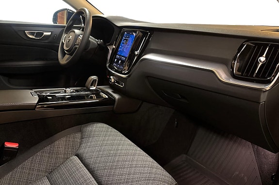 Volvo V60 10 of 14