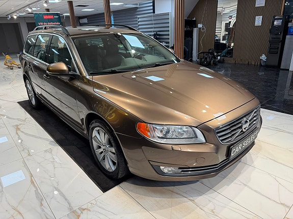 Volvo V70 7 of 28