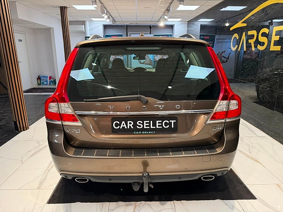 Volvo V70 4 of 5