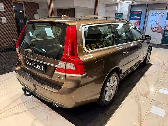 Volvo V70 6 of 28