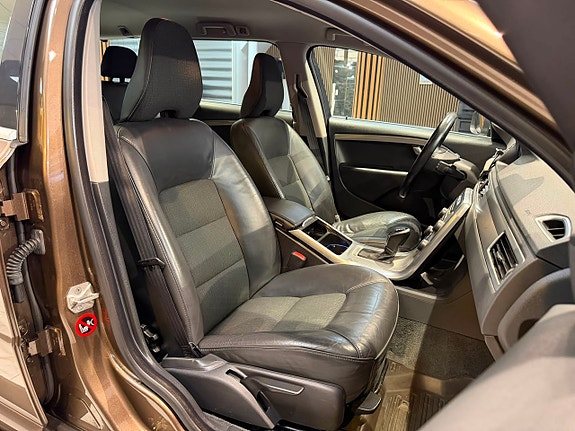 Volvo V70 22 of 28