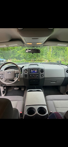 Ford F-150 2 of 5