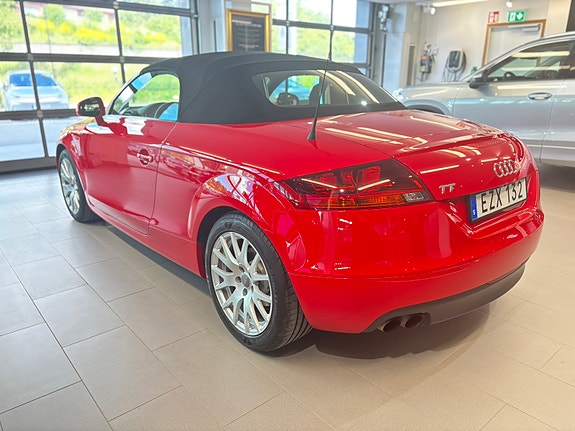 Audi TT 6 of 6