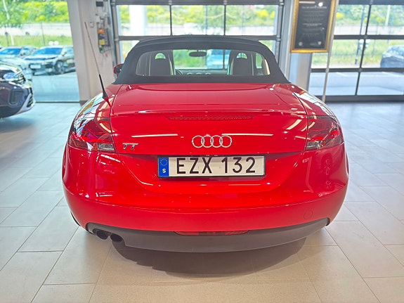Audi TT 5 of 6